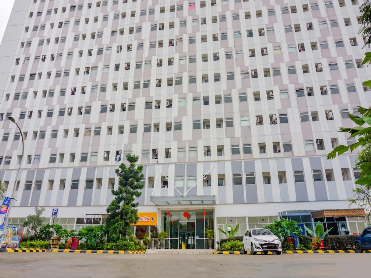 Oyo 90241 Sirooms Apartmen Gunung Putri Богор Екстериор снимка