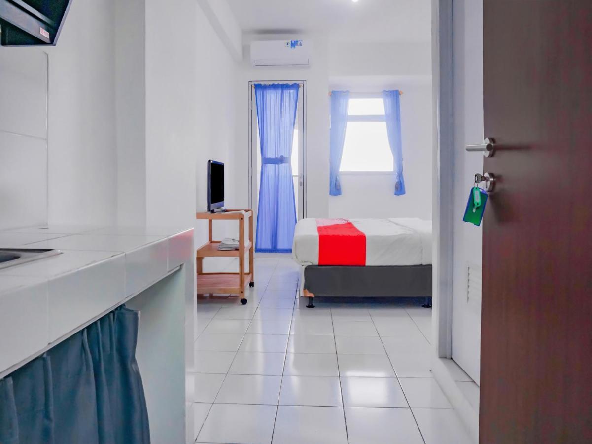 Oyo 90241 Sirooms Apartmen Gunung Putri Богор Екстериор снимка