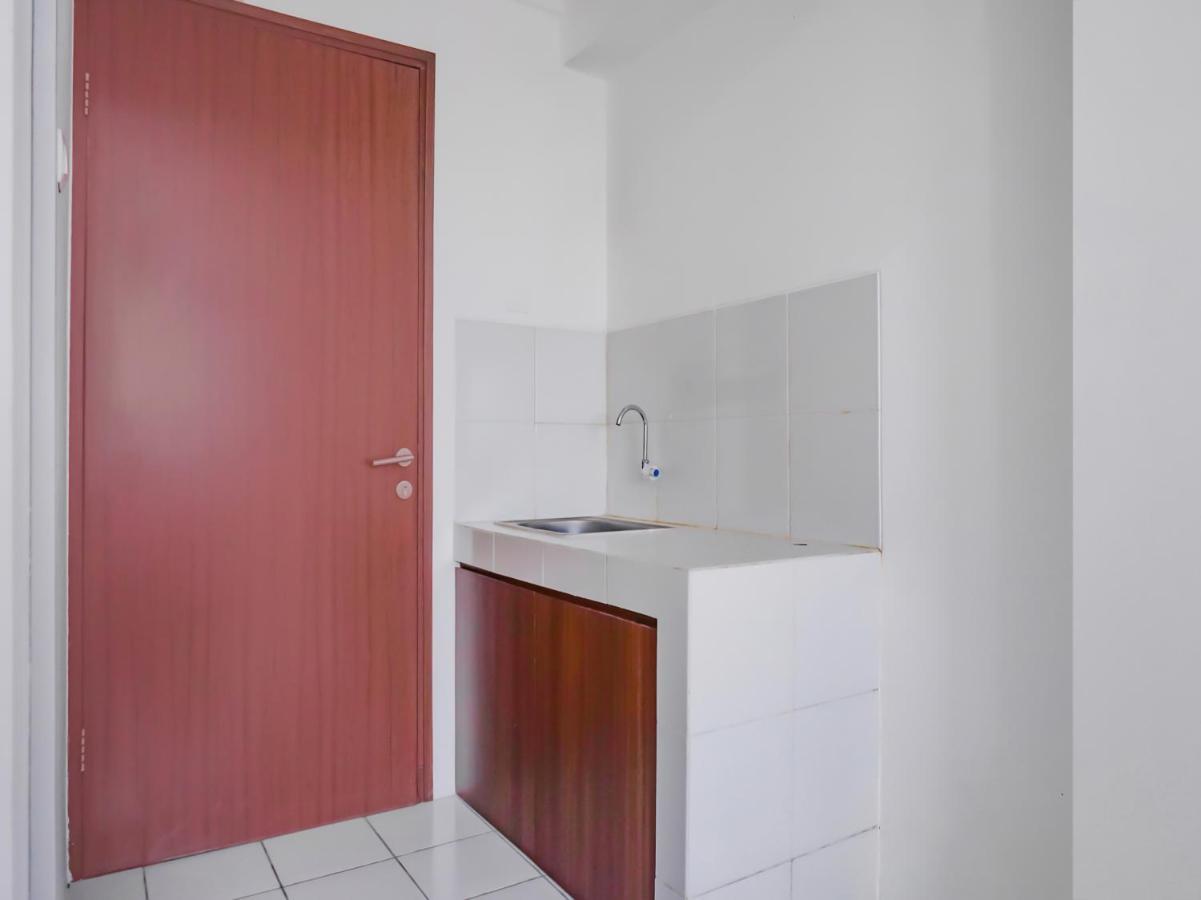 Oyo 90241 Sirooms Apartmen Gunung Putri Богор Екстериор снимка